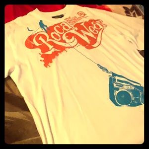 Roca wear graphic t shirt
